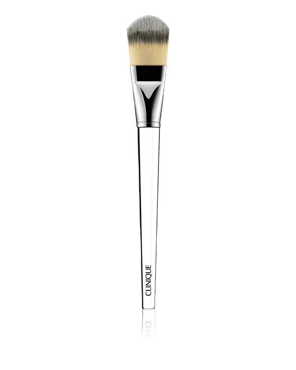 Foundation Brush, &lt;P&gt;고르고 자연스러운 홍조 표현을 위한 블러쉬 브러쉬. &lt;BR&gt;과하거나 부족하지 않게 적당량이 묻을 수 있도록 고안된 사이즈로 볼과 튀어나온 부분에 사용할 수 있습니다.&lt;BR&gt;&lt;P&gt;결점없고 매끄러운 피부 표현을 위한 평평하고 끝이 가는 파운데이션 브러쉬. &lt;BR&gt;코와 입, 눈가, 헤어 라인과 같이 좁은 부위를 포함한 얼굴 전체에 사용할 수 있는 브러쉬로 자연스러운 마무리와 균일한 발림을 위해 평평하고도 끝으로 갈수록 가늘게 디자인이 되었습니다.&lt;/P&gt;